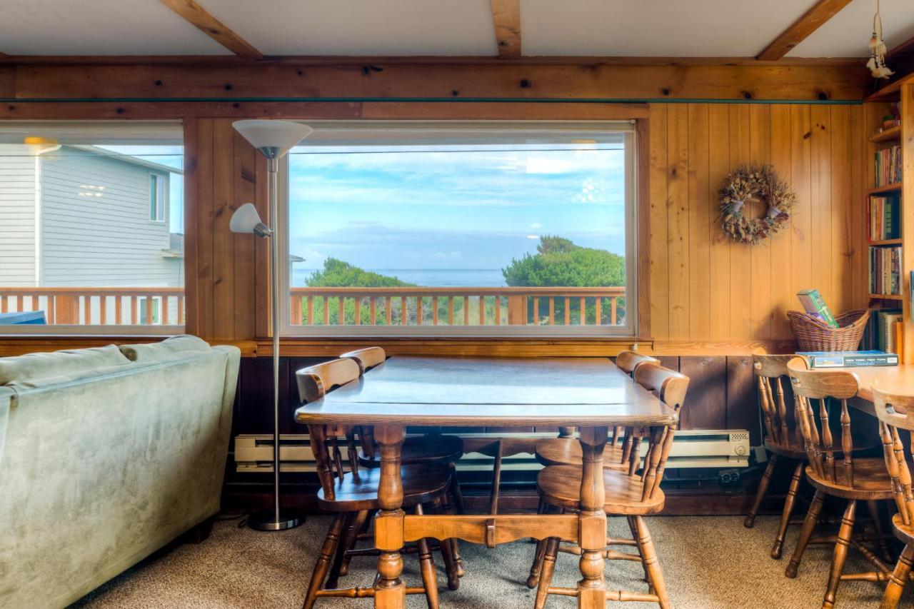 Elbow'S Inn Rockaway Beach Εξωτερικό φωτογραφία
