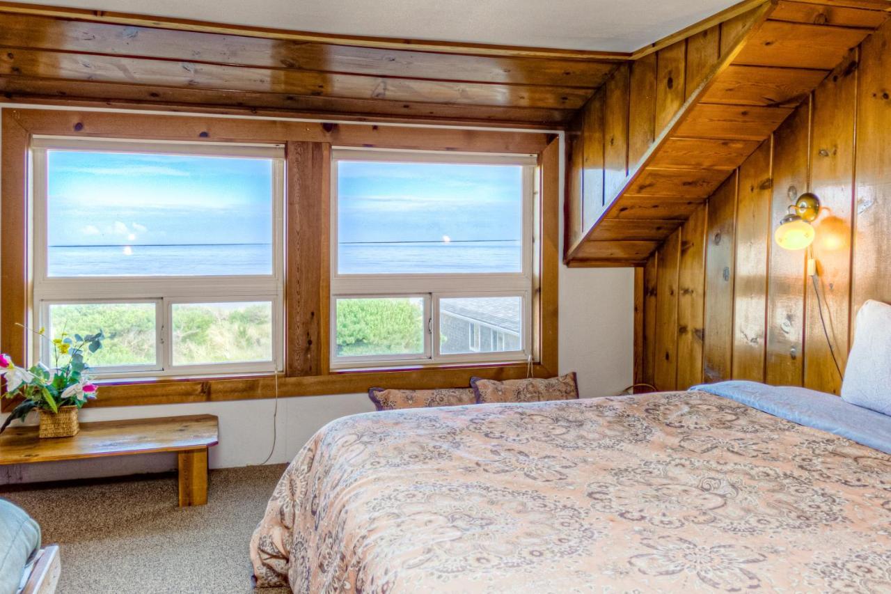 Elbow'S Inn Rockaway Beach Εξωτερικό φωτογραφία